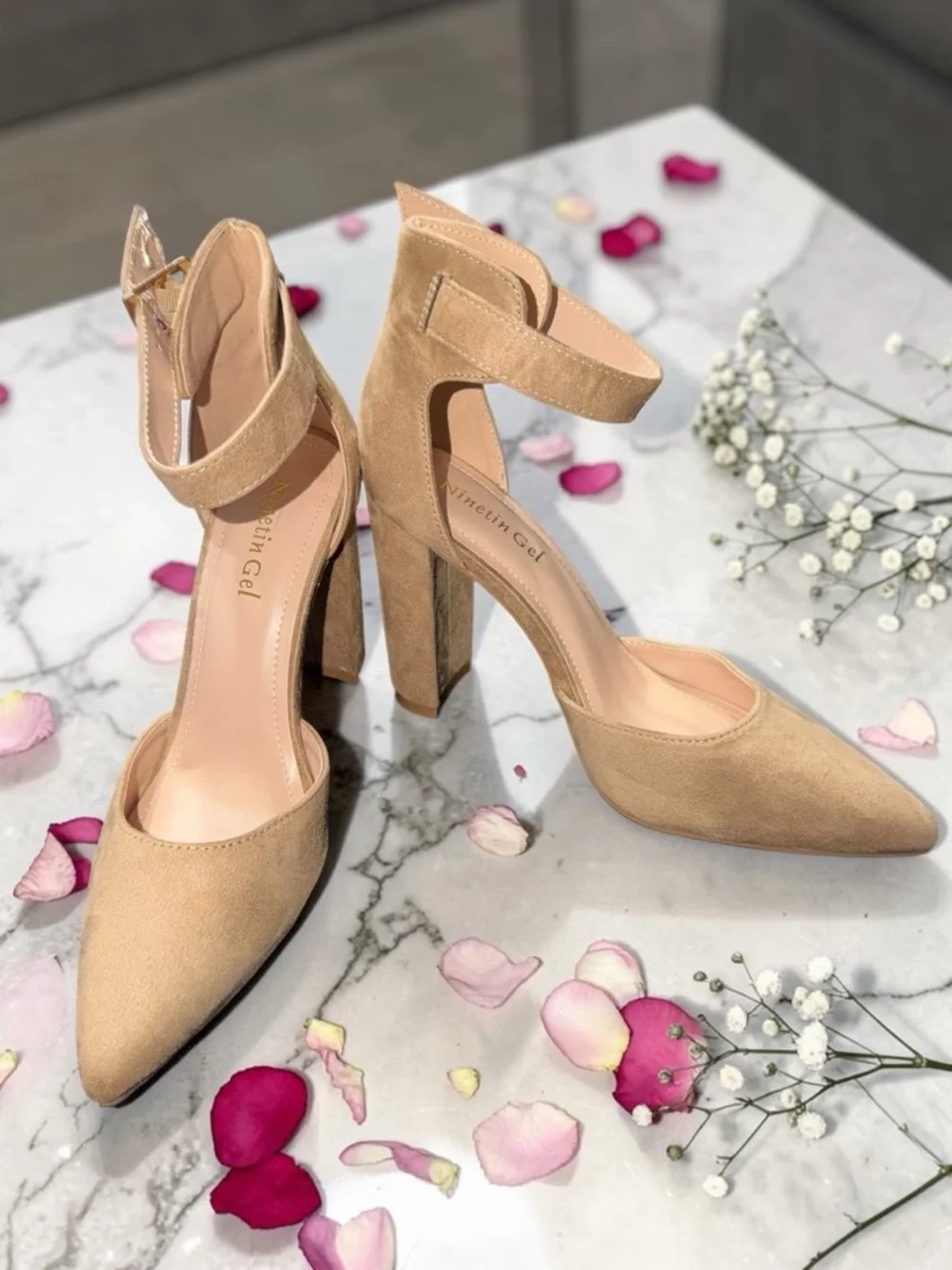 NINETIN GEL Beige Pointed Toe Ankle Strap Heels Size 8 - Picture 1 of 6